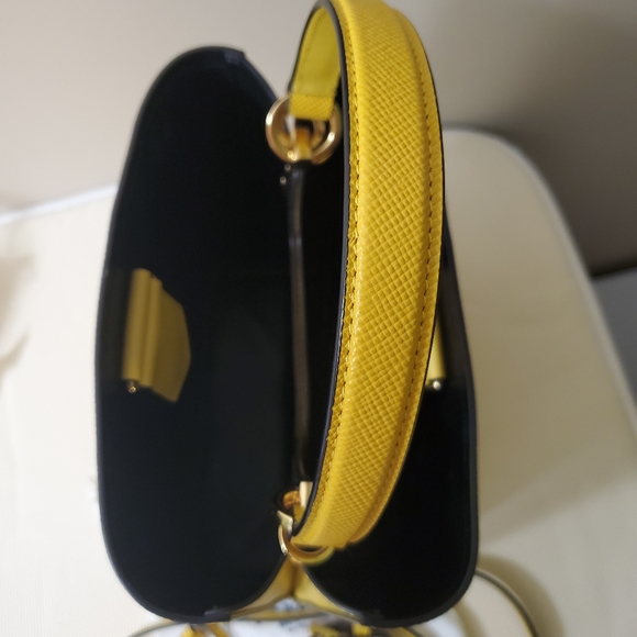 💥SOLD💥  Handbag - Picture 11 of 16